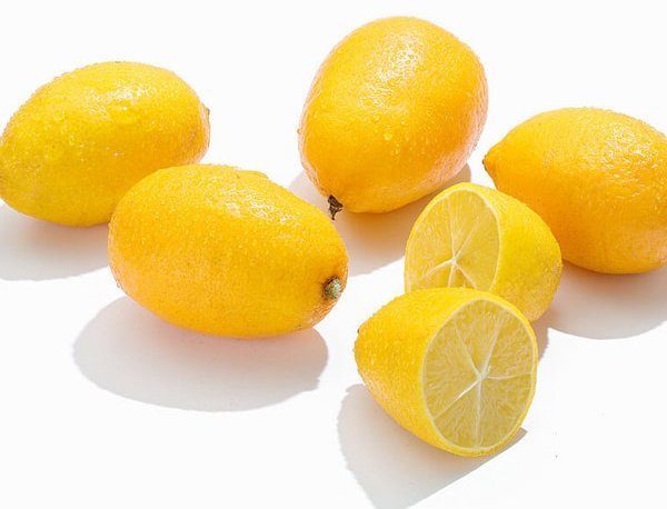 لیمو ترش عمانی